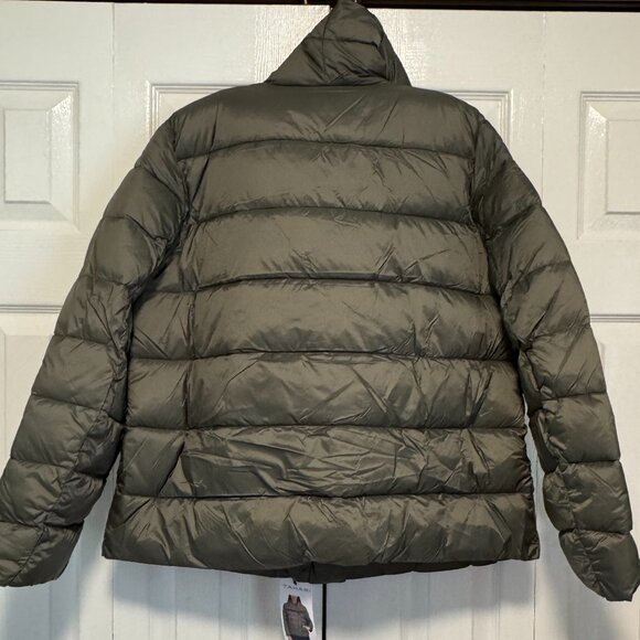 Tahari Ladies' Asymmetrical Puffer Jacket, Green NEW WITH TAGS - Picture 7 of 7